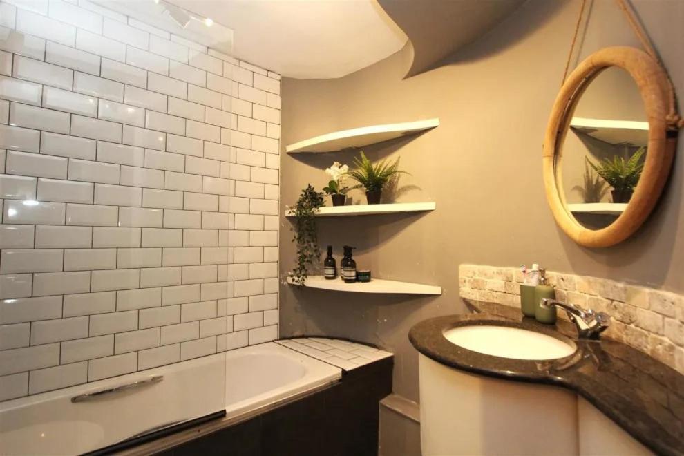 Large New-York Style Penthouse Apartment In Leeds City Centre With Contactless Check In Exteriér fotografie