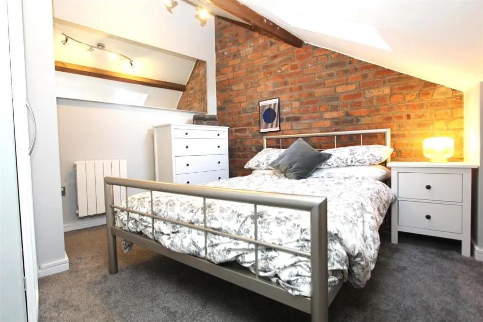 Large New-York Style Penthouse Apartment In Leeds City Centre With Contactless Check In Exteriér fotografie